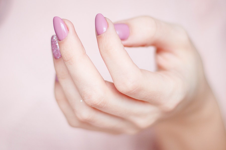 Jak zrobić manicure hybrydowy?